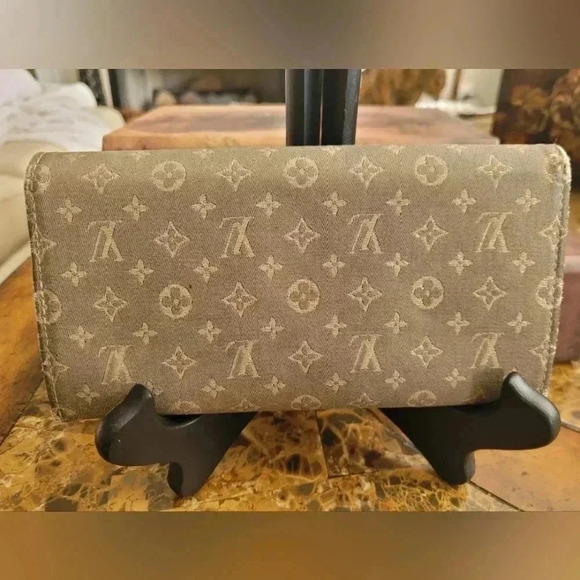 Louis Vuitton Mini Lin Monogram Wallet - Picture 2 of 10